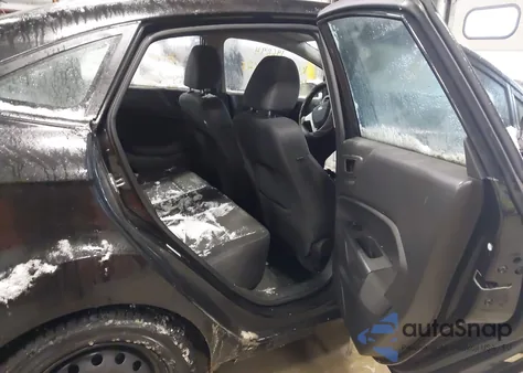 2013 Ford Fiesta Se z USA, uszkodzony, nr VIN 3FADP4BJ8DM204046